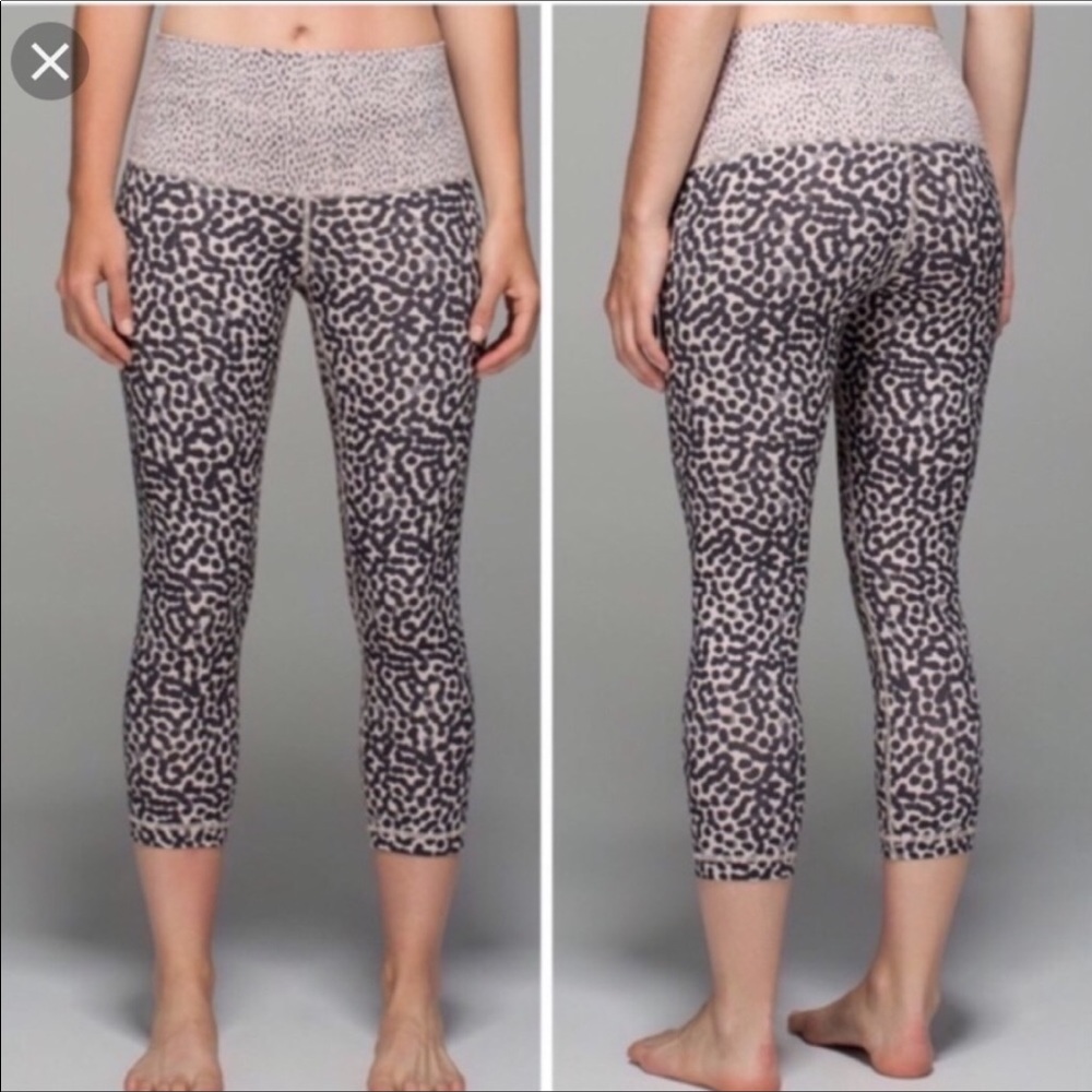 Lulu Lemon Wunder Under II Crop Ace 8